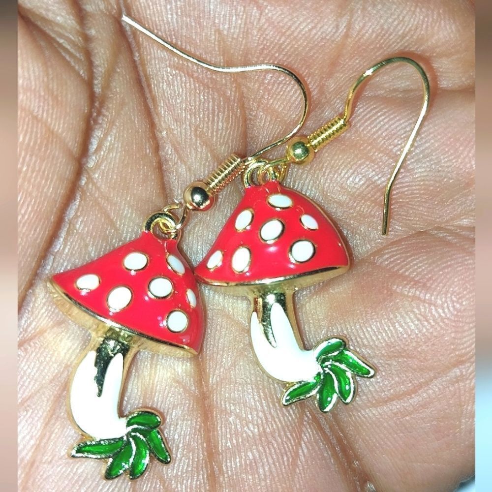 Red Super Cute Mushroom Dangle Earrings - Picture 3 of 7
